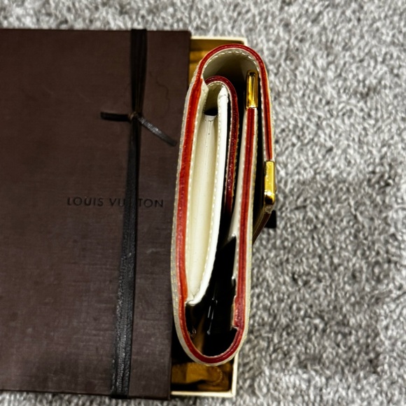 Louis Vuitton Cuir Suhali cream long wallet - Picture 9 of 10